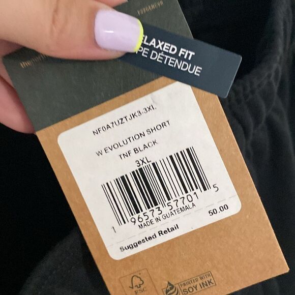 NWT-The North face- relaxed fit evolution short-black- Size 3XL - Picture 6 of 8